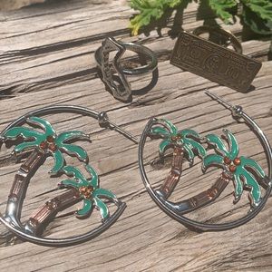 Cali ring palm tree earrings $ ring Jewelry lot